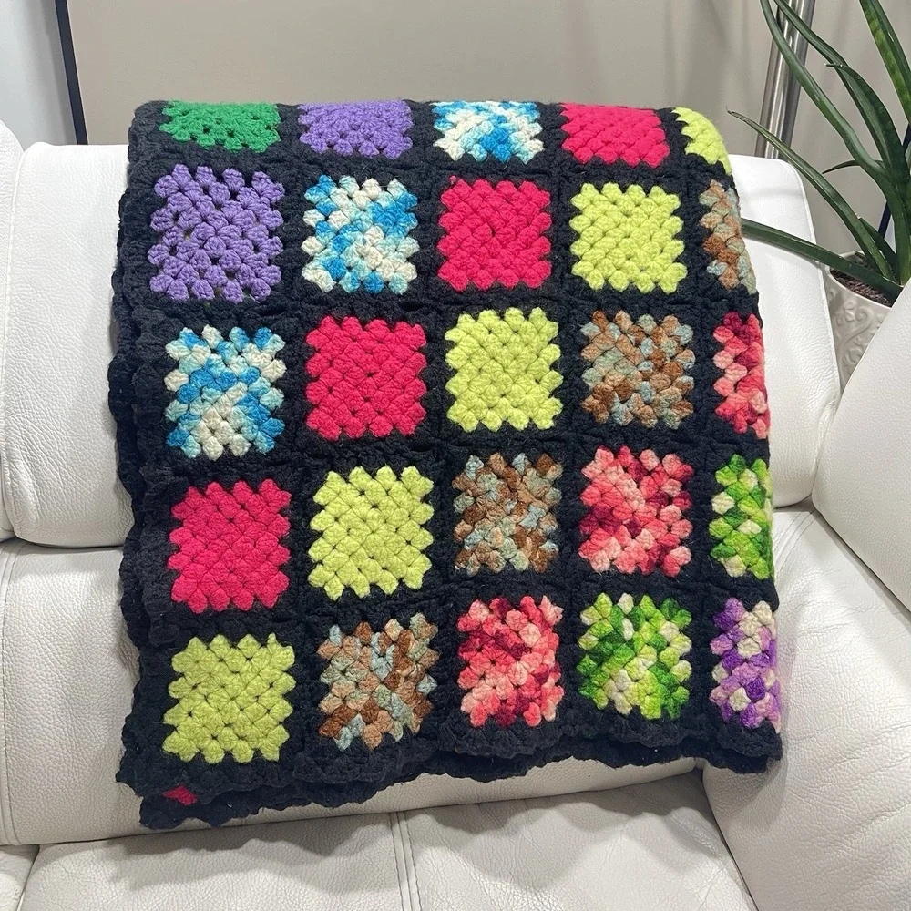 Vintage Retro Handmade Granny Square Crochet Wool Afghan Throw Blanket 70